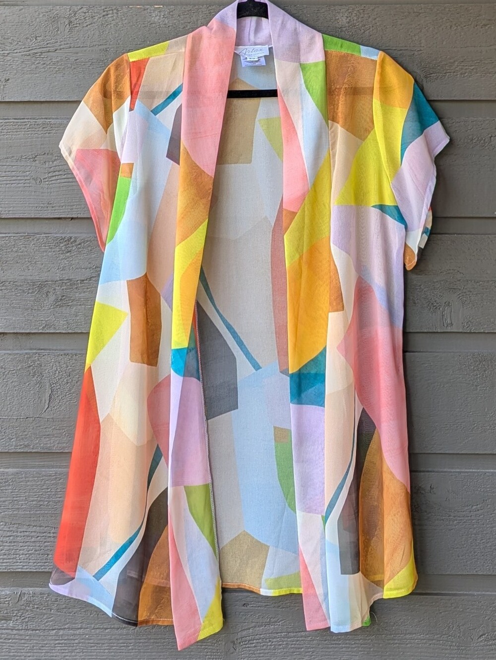 NWOT Artex Fashions Lightweight Multicolor Geometric Open-Front Top Size Small